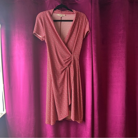 LOFT Dresses & Skirts - LOFT Red Patterned Wrap Dress